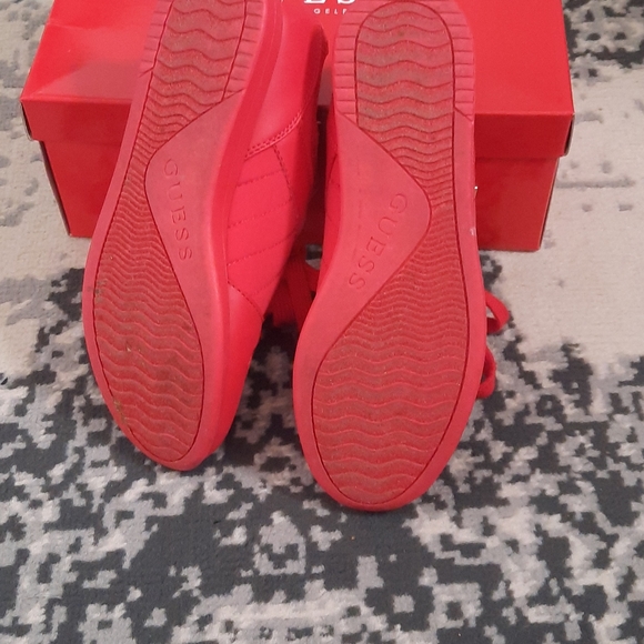 Shoes - Picture 2 of 3